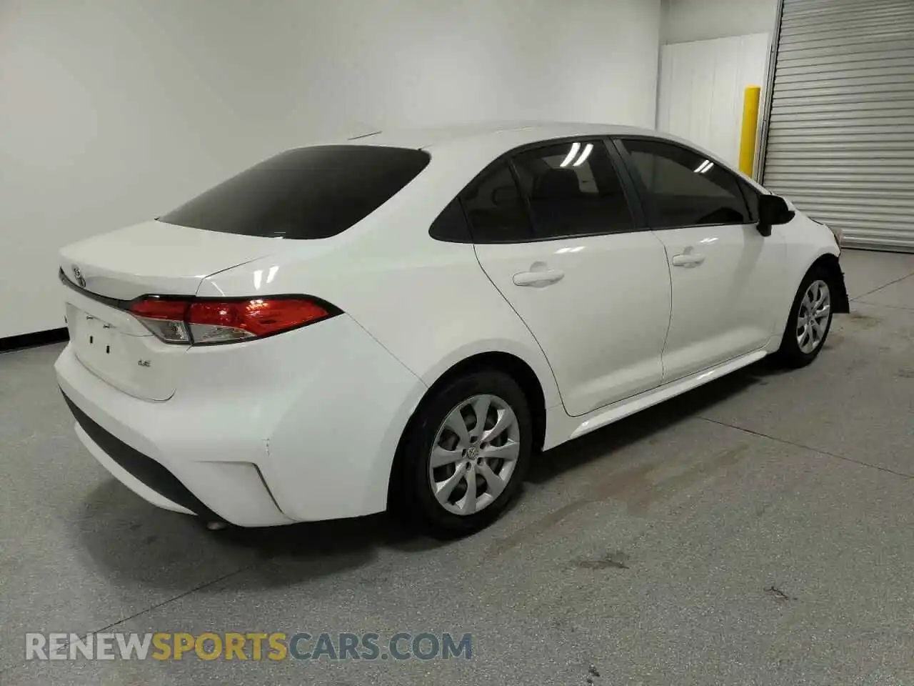 3 Photograph of a damaged car 5YFEPRAE2LP121767 TOYOTA COROLLA 2020