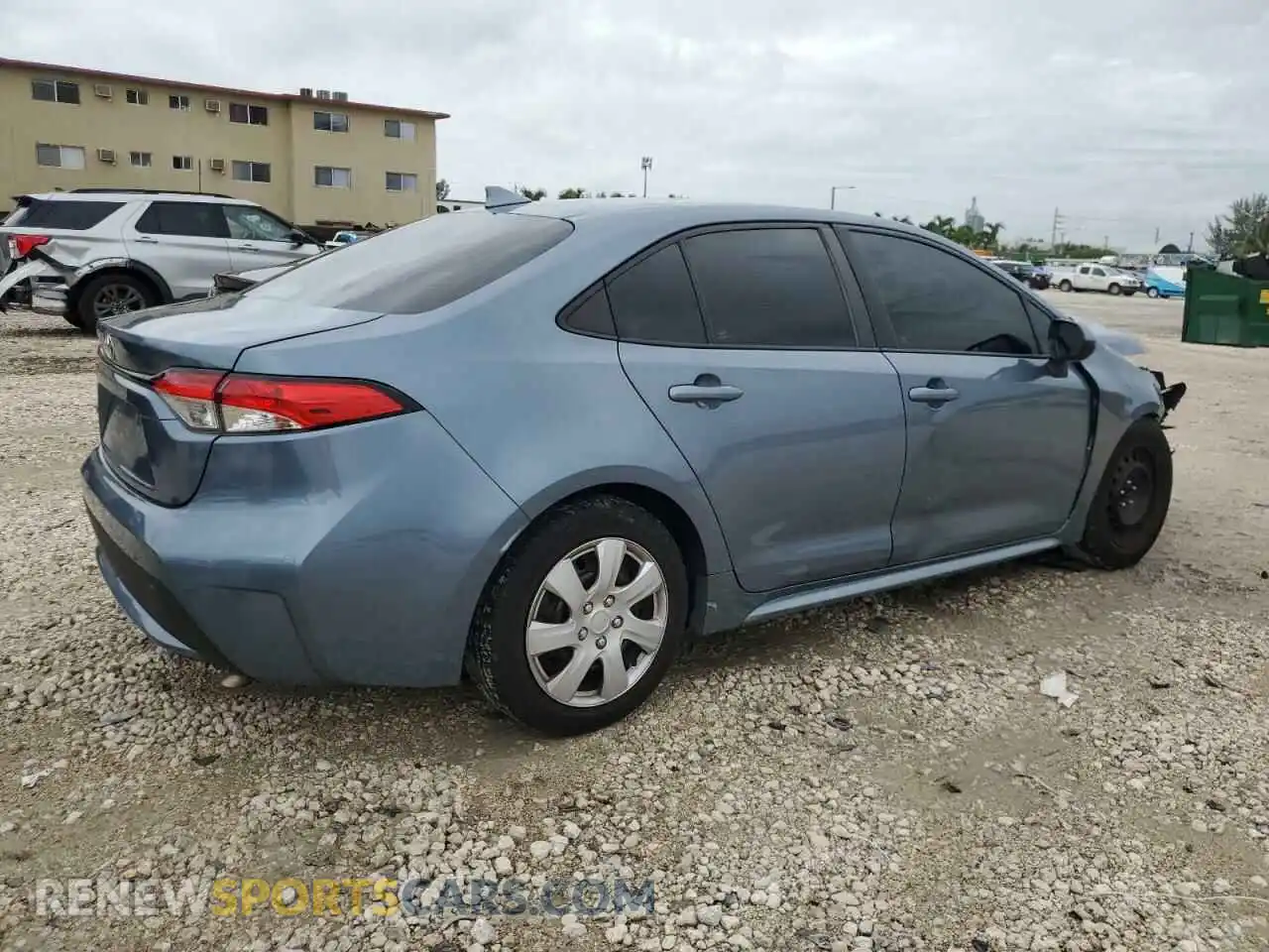 3 Photograph of a damaged car 5YFEPRAE2LP134048 TOYOTA COROLLA 2020
