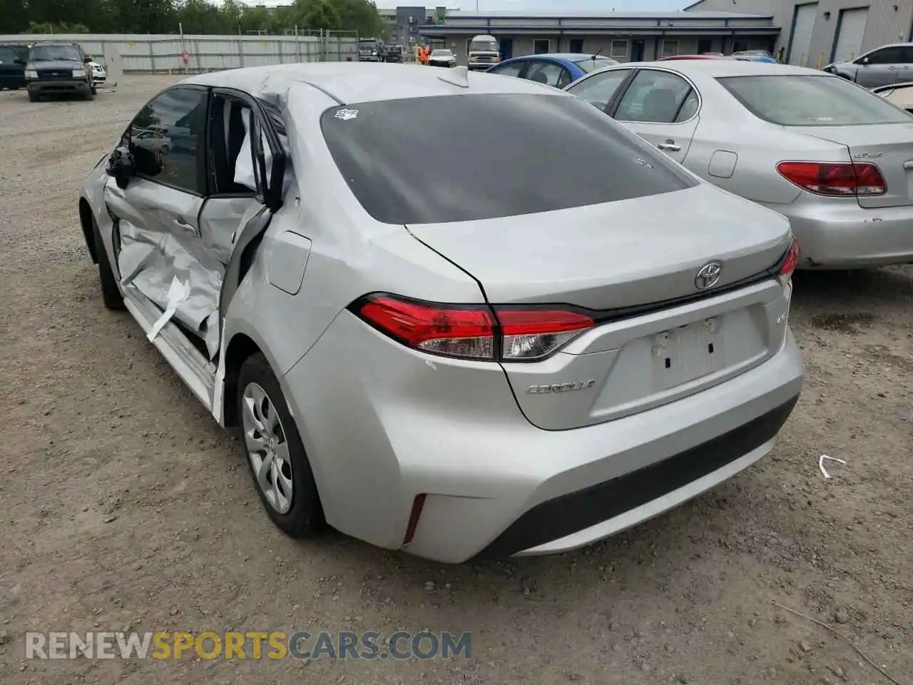3 Photograph of a damaged car 5YFEPRAE2LP143042 TOYOTA COROLLA 2020