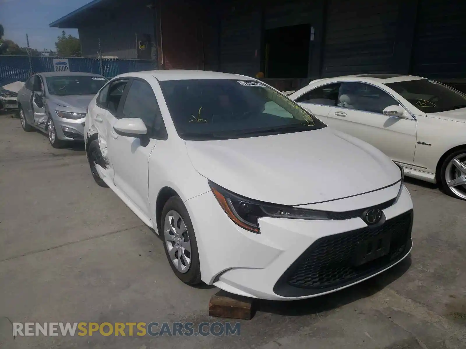 1 Photograph of a damaged car 5YFEPRAE3LP007714 TOYOTA COROLLA 2020