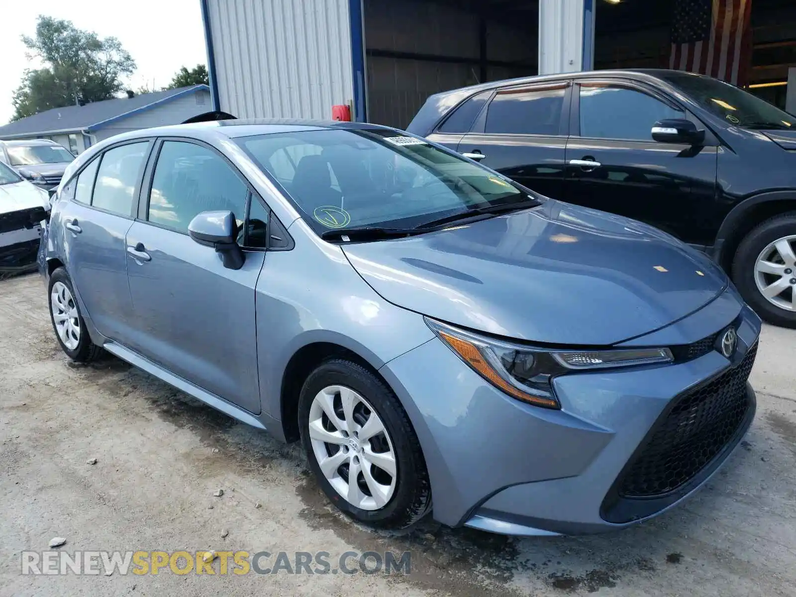 1 Photograph of a damaged car 5YFEPRAE3LP025260 TOYOTA COROLLA 2020