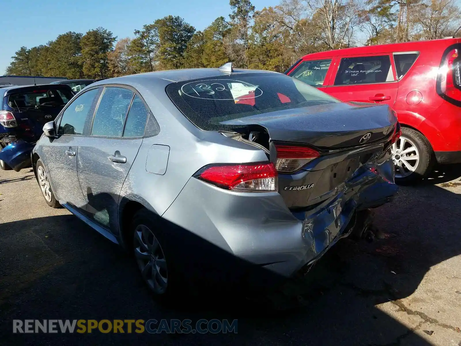 3 Photograph of a damaged car 5YFEPRAE3LP043287 TOYOTA COROLLA 2020