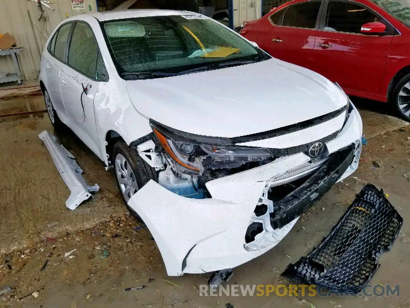 1 Photograph of a damaged car 5YFEPRAE3LP043404 TOYOTA COROLLA 2020