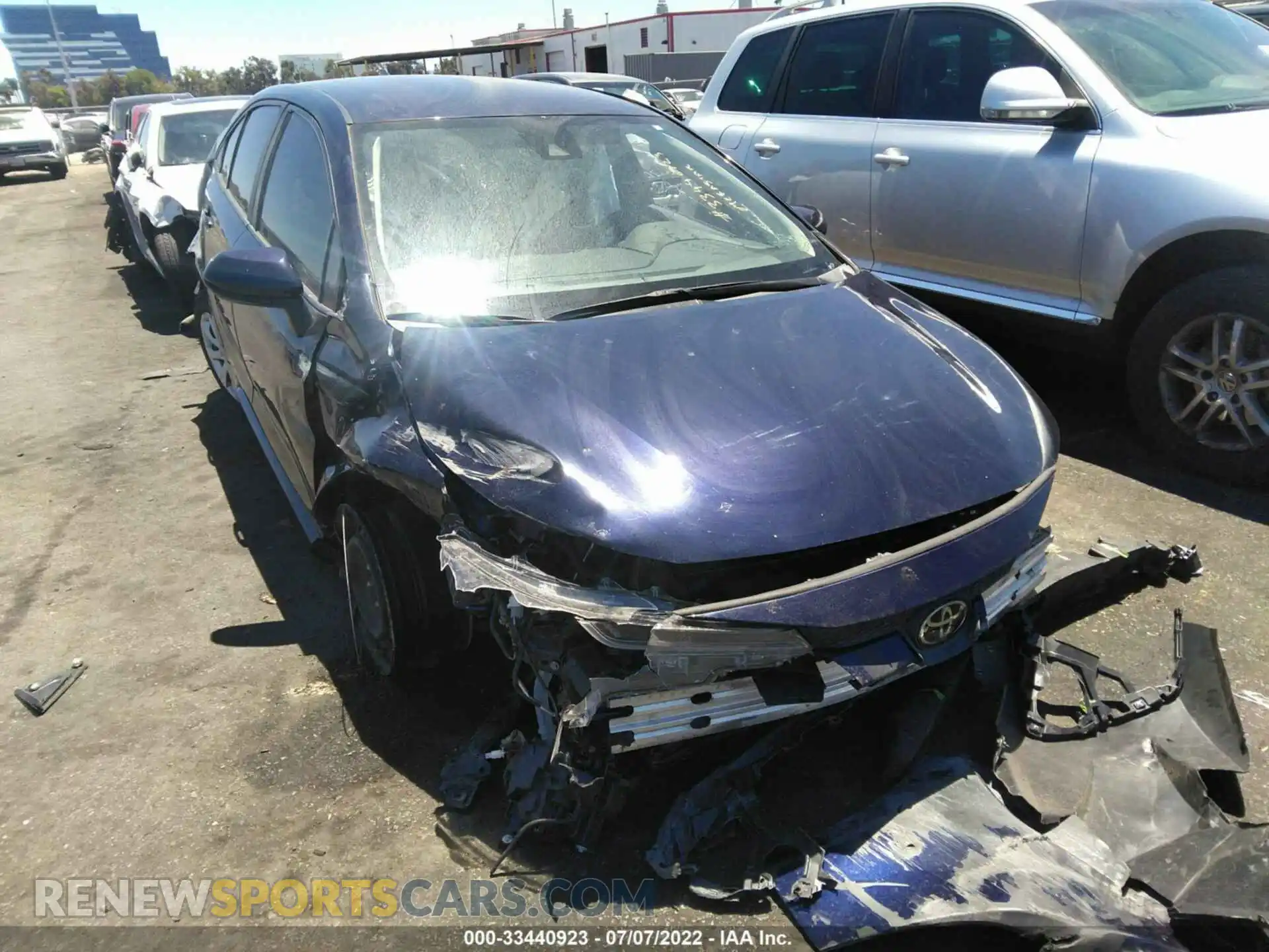 1 Photograph of a damaged car 5YFEPRAE3LP045833 TOYOTA COROLLA 2020