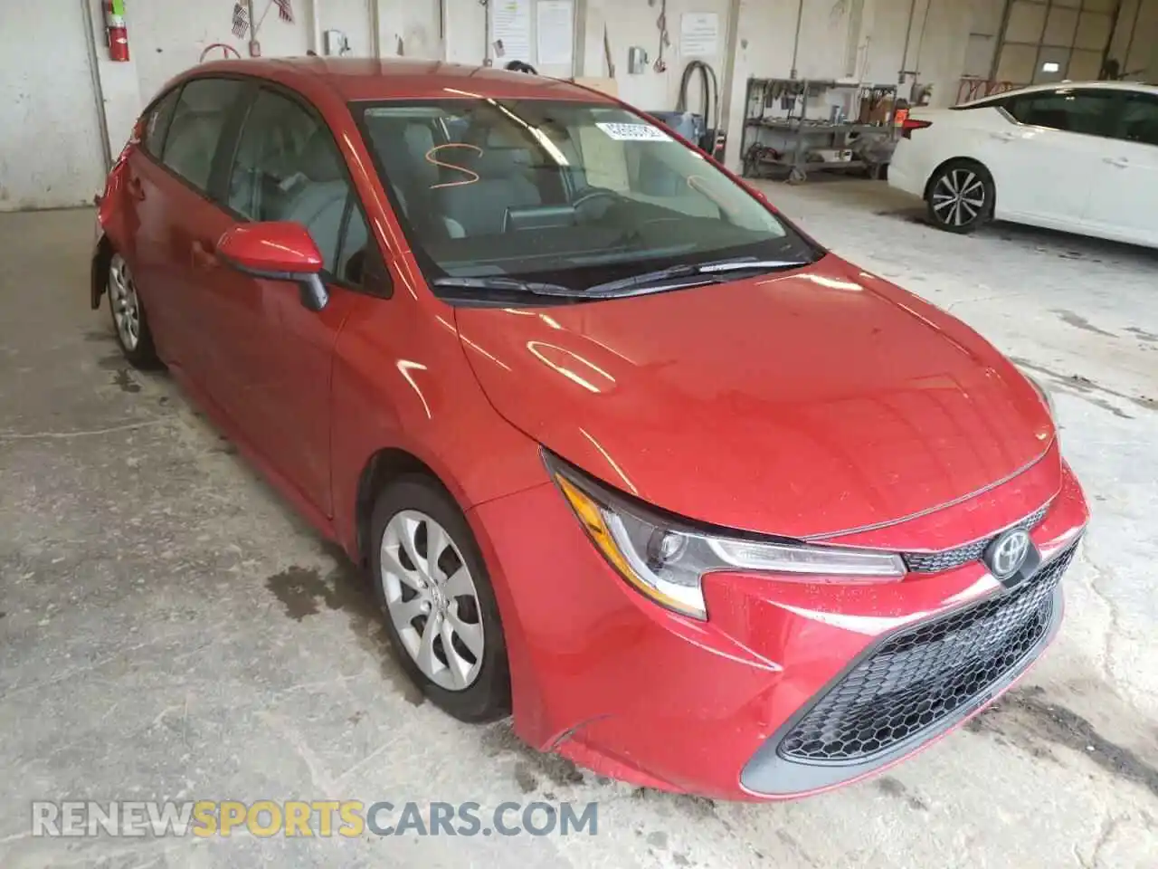 1 Photograph of a damaged car 5YFEPRAE3LP048053 TOYOTA COROLLA 2020