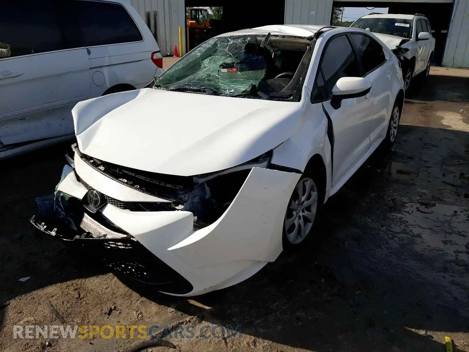 2 Photograph of a damaged car 5YFEPRAE3LP065256 TOYOTA COROLLA 2020