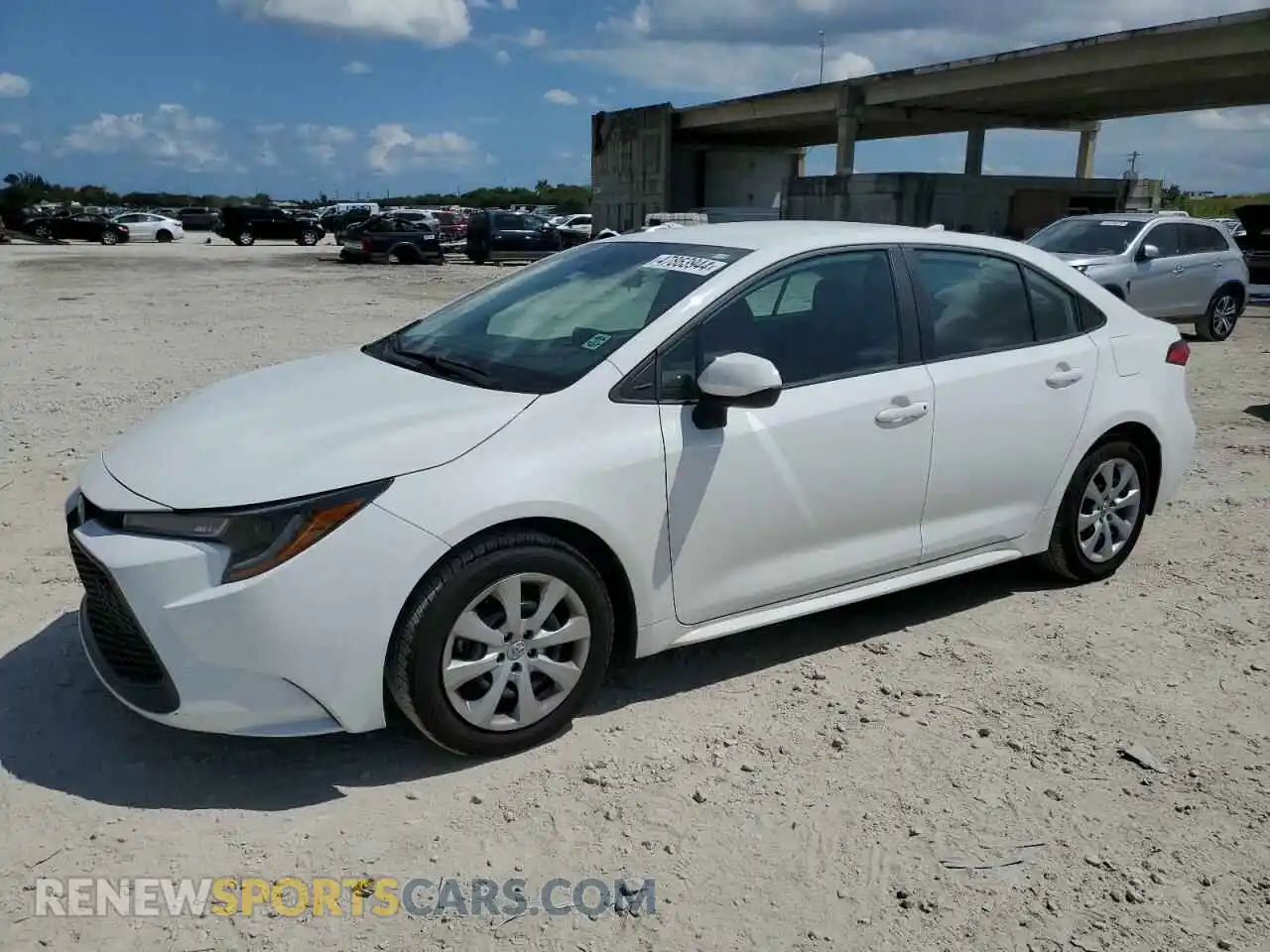 1 Photograph of a damaged car 5YFEPRAE3LP068612 TOYOTA COROLLA 2020