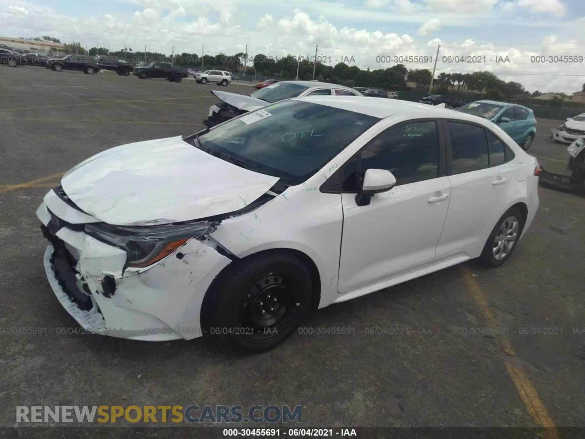 2 Photograph of a damaged car 5YFEPRAE3LP075205 TOYOTA COROLLA 2020