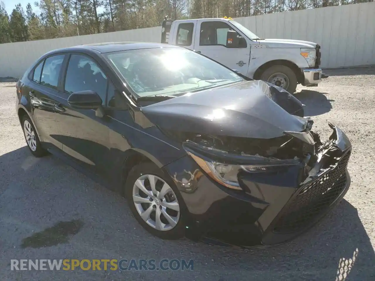 1 Photograph of a damaged car 5YFEPRAE3LP076032 TOYOTA COROLLA 2020