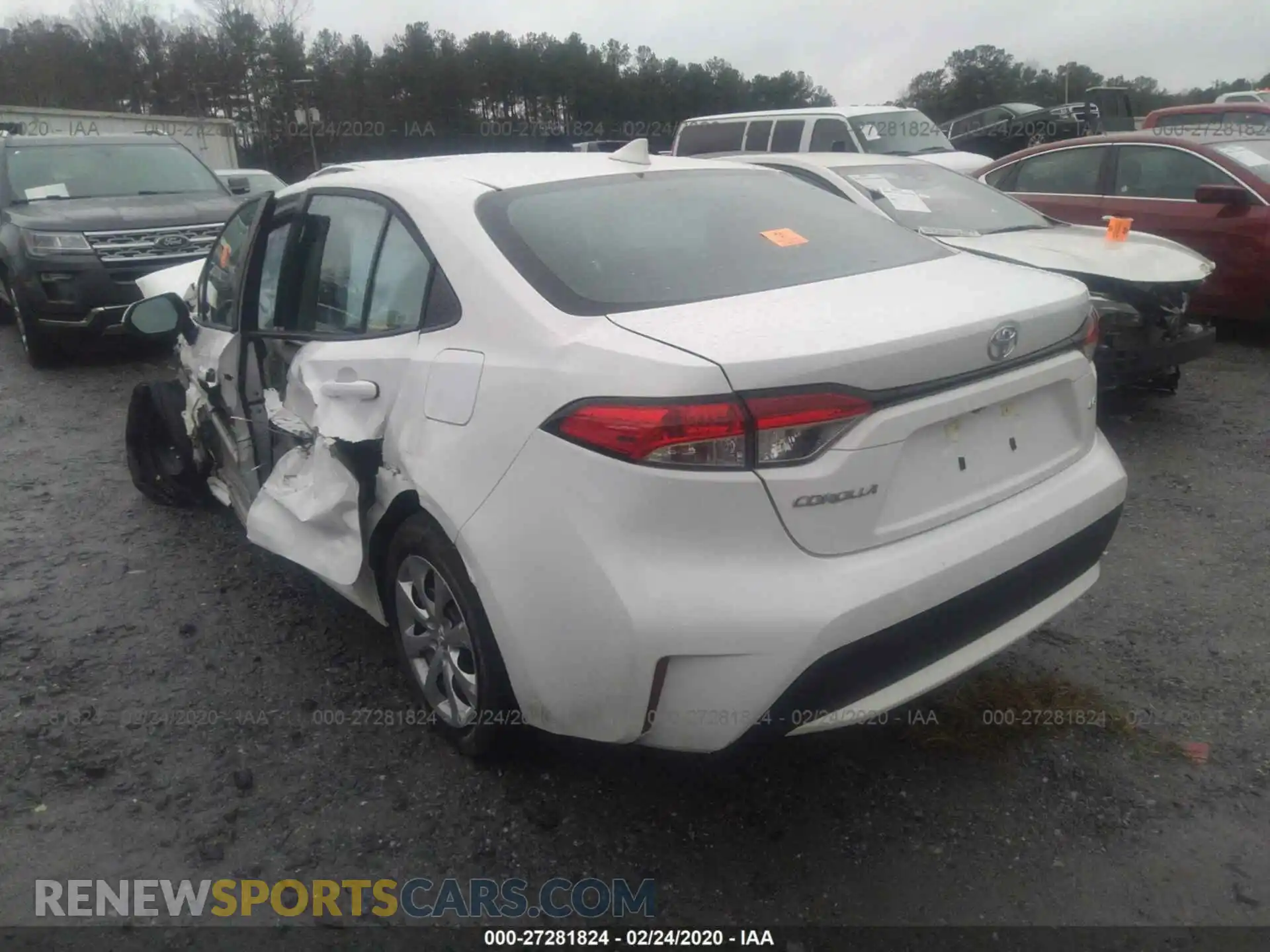 3 Photograph of a damaged car 5YFEPRAE3LP080324 TOYOTA COROLLA 2020