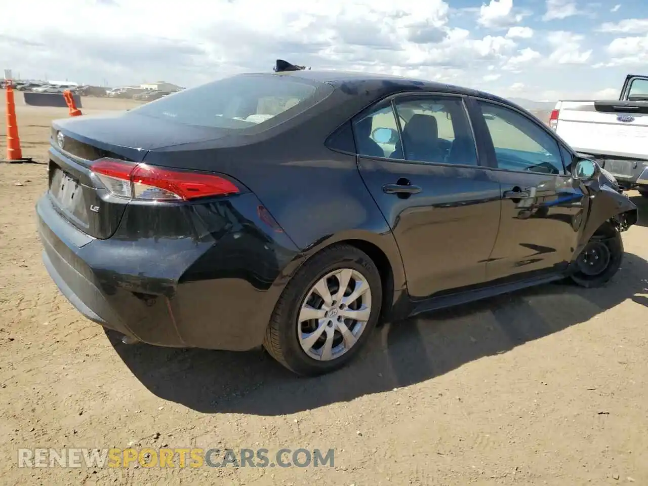 3 Photograph of a damaged car 5YFEPRAE3LP080937 TOYOTA COROLLA 2020