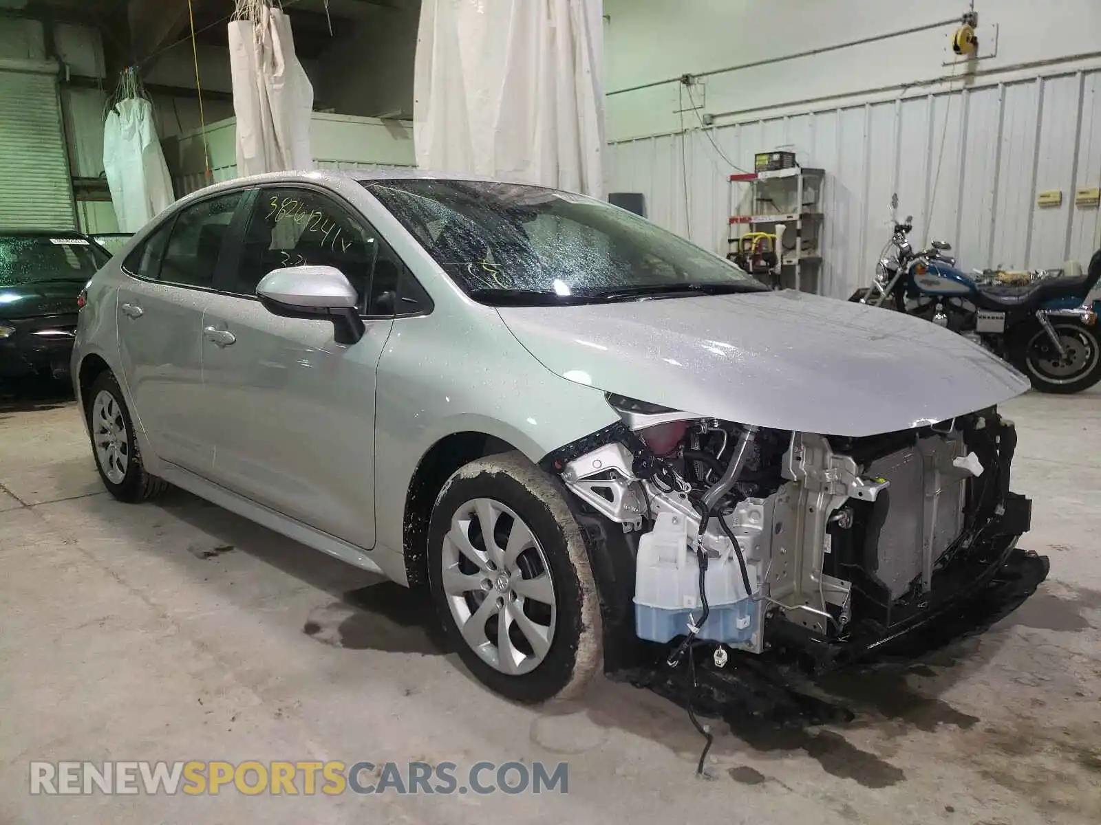 1 Photograph of a damaged car 5YFEPRAE3LP084664 TOYOTA COROLLA 2020