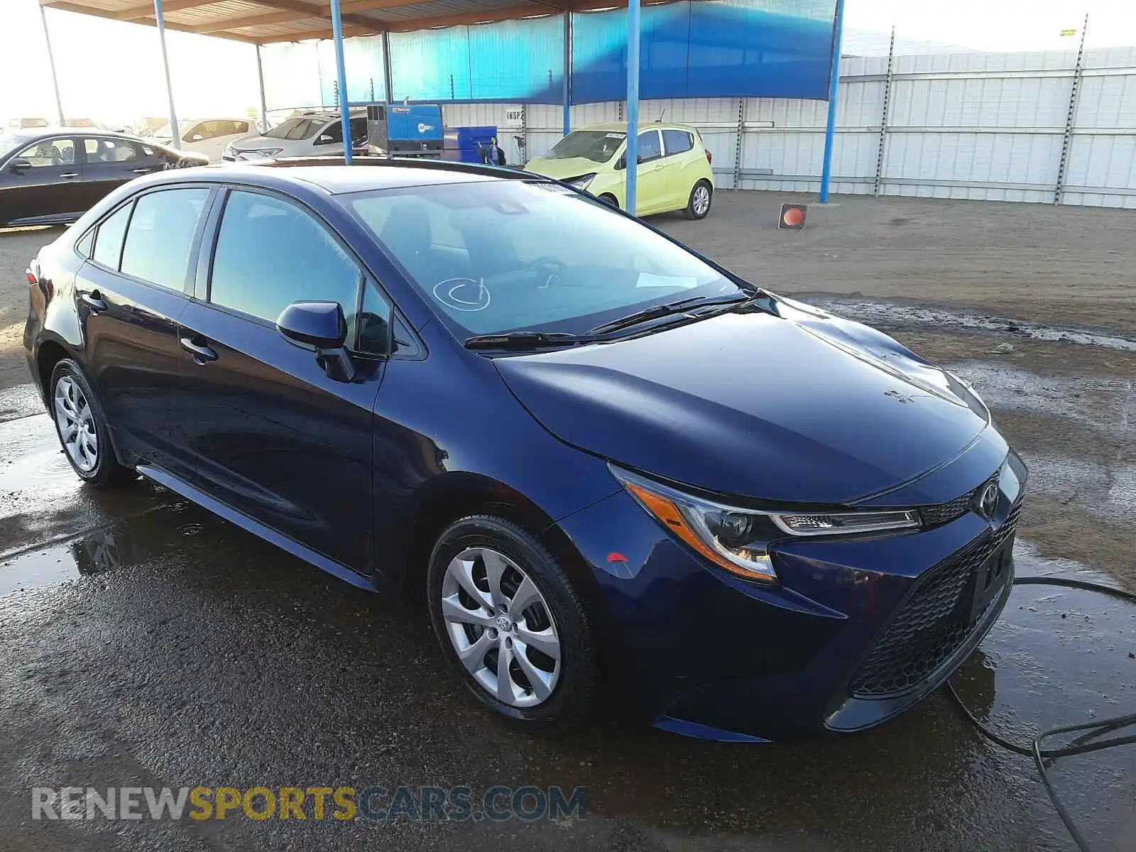 1 Photograph of a damaged car 5YFEPRAE3LP088276 TOYOTA COROLLA 2020