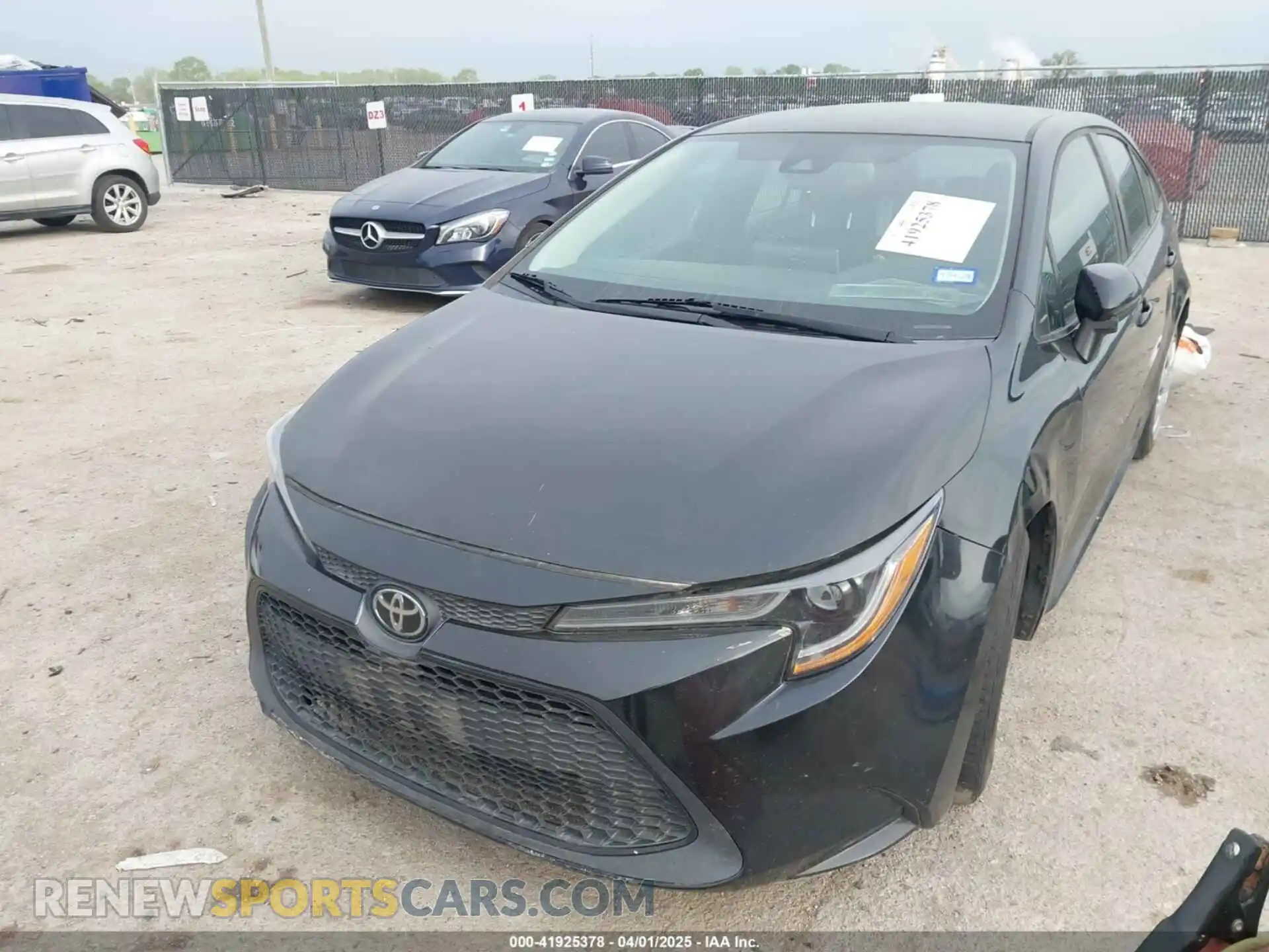 2 Photograph of a damaged car 5YFEPRAE3LP102757 TOYOTA COROLLA 2020