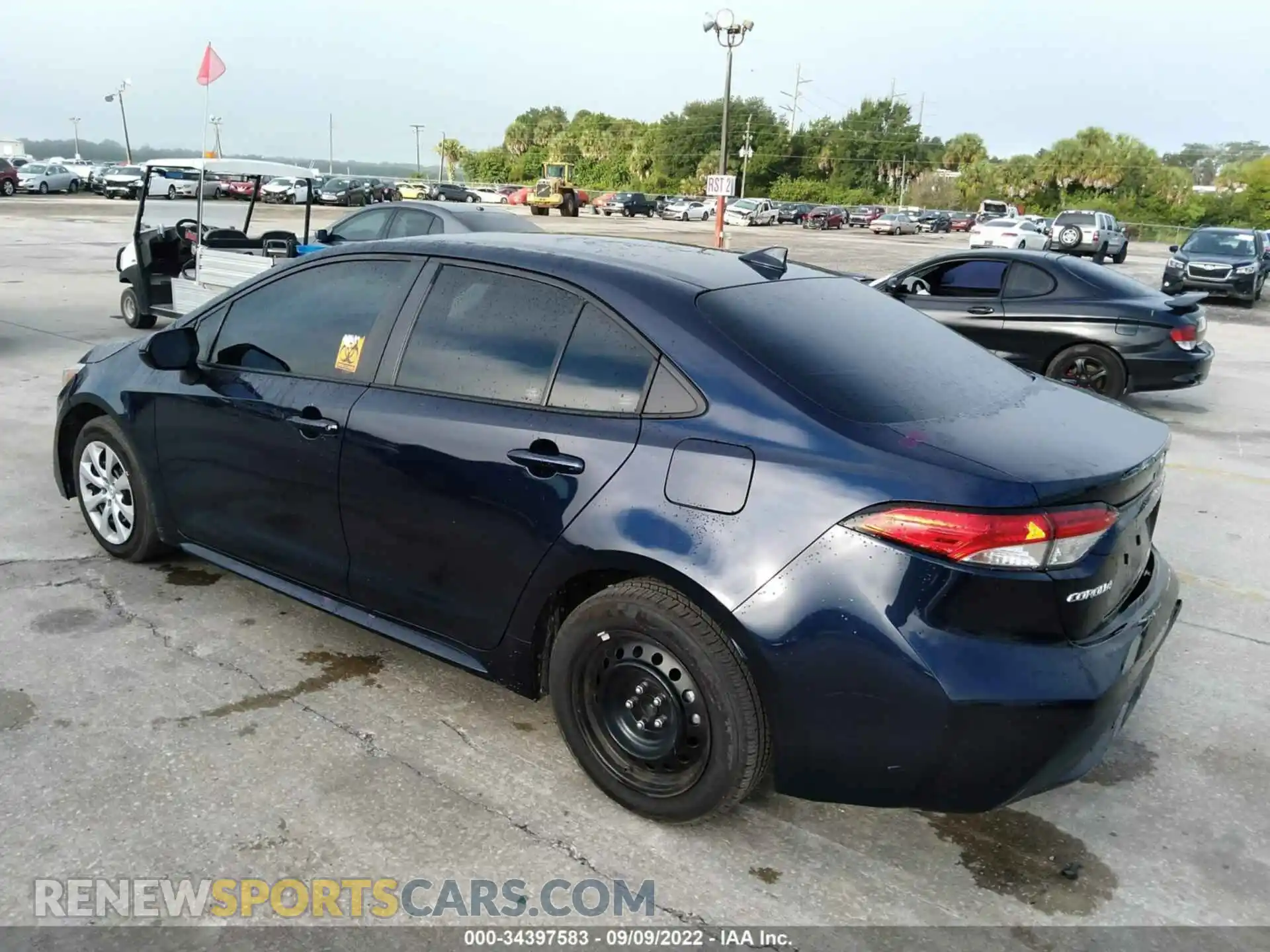 3 Photograph of a damaged car 5YFEPRAE3LP104251 TOYOTA COROLLA 2020