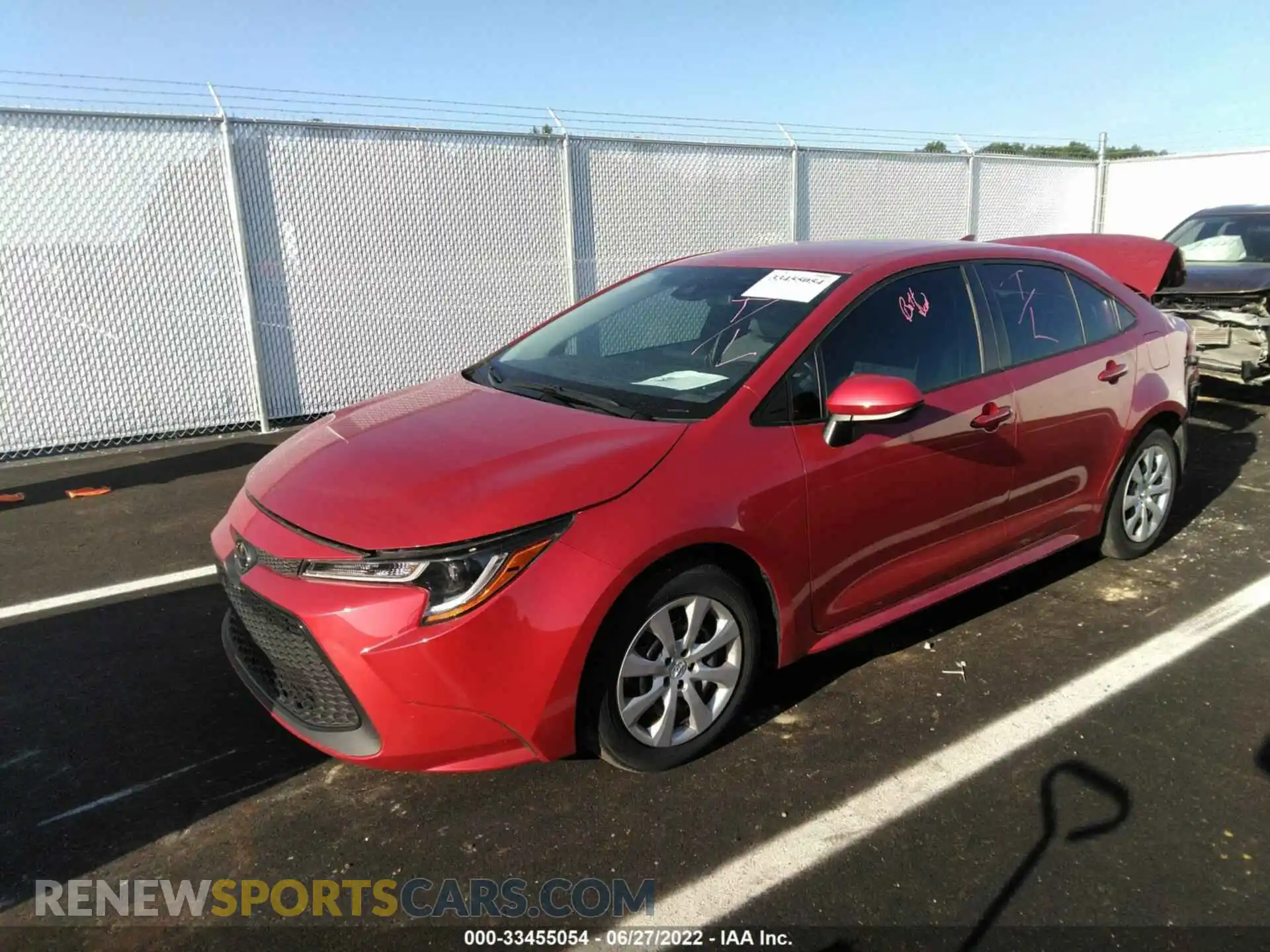 2 fotografías del automóvil dañado 5YFEPRAE3LP106260 TOYOTA COROLLA 2020