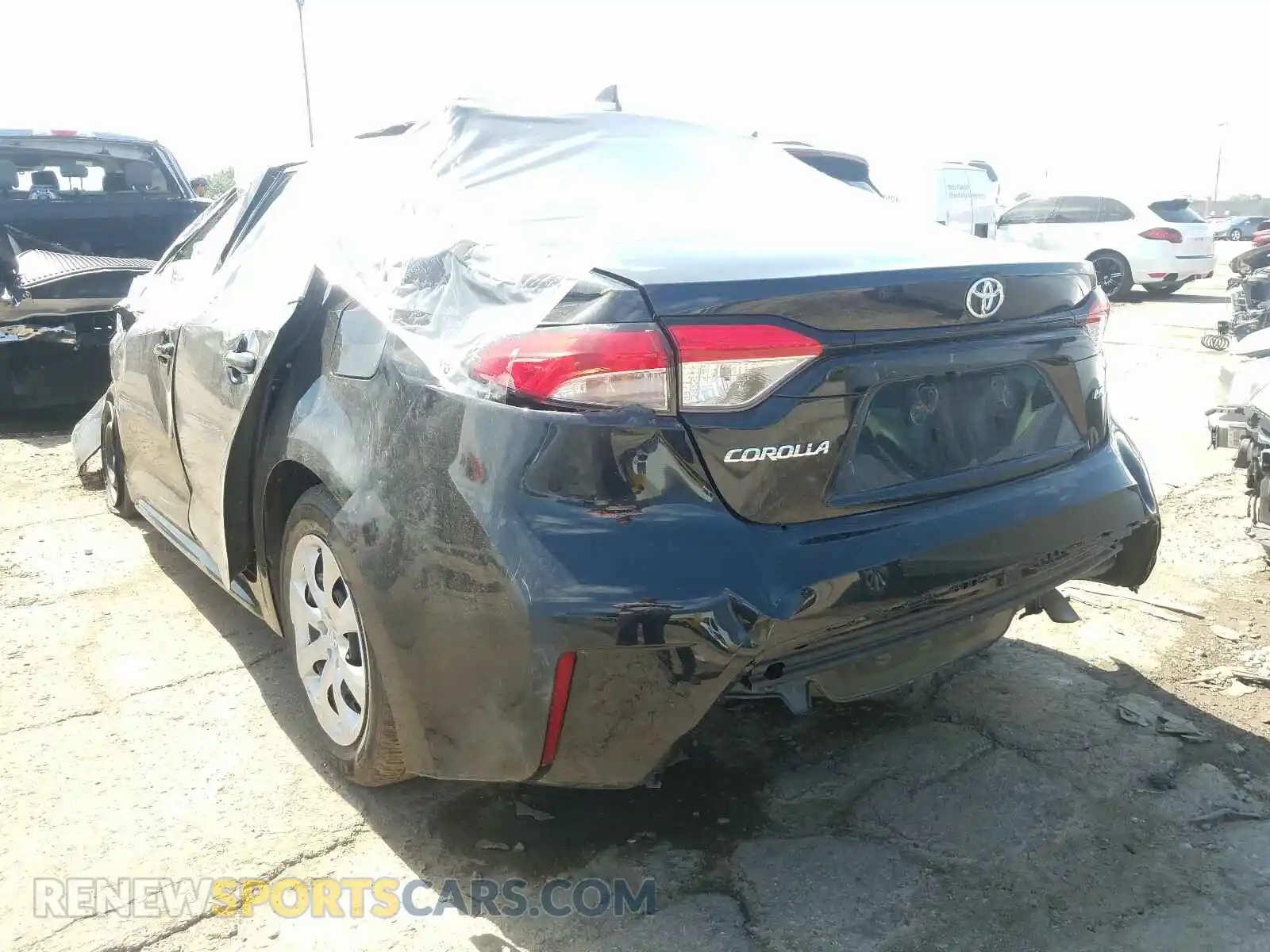 3 Photograph of a damaged car 5YFEPRAE3LP107232 TOYOTA COROLLA 2020