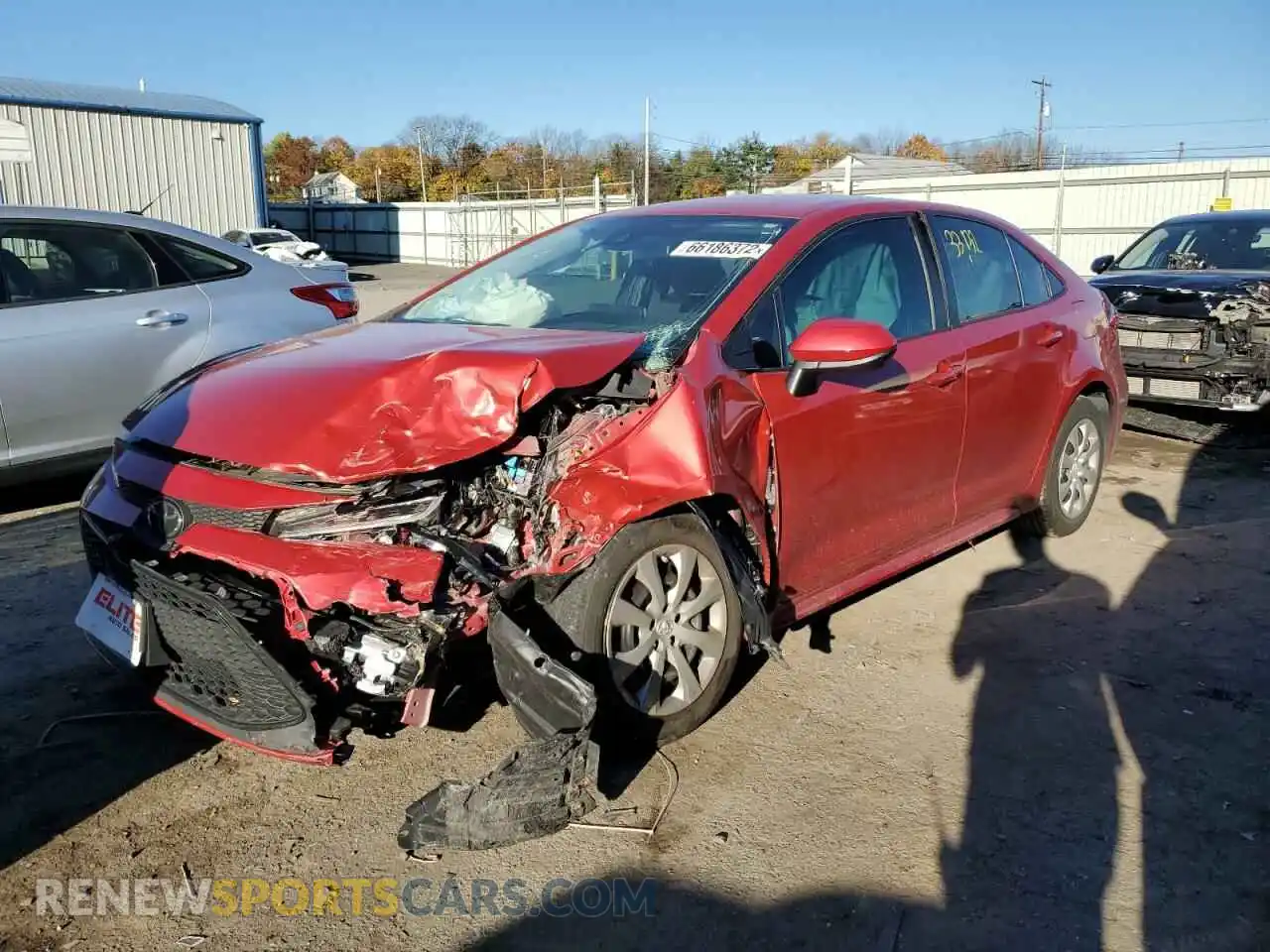 2 fotografías del automóvil dañado 5YFEPRAE3LP109062 TOYOTA COROLLA 2020