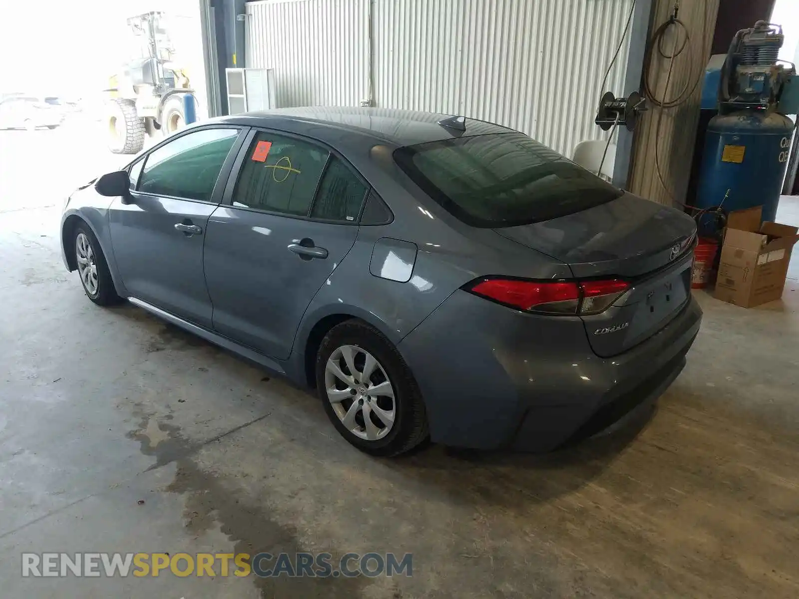 3 Photograph of a damaged car 5YFEPRAE3LP114701 TOYOTA COROLLA 2020