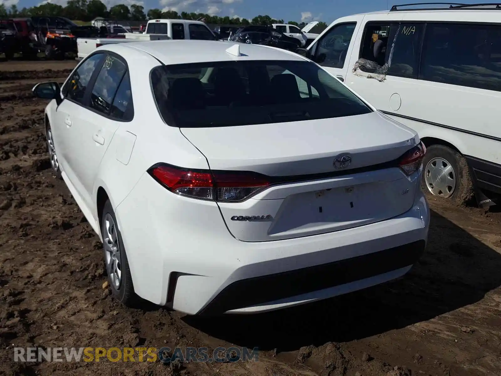 3 Photograph of a damaged car 5YFEPRAE3LP116576 TOYOTA COROLLA 2020