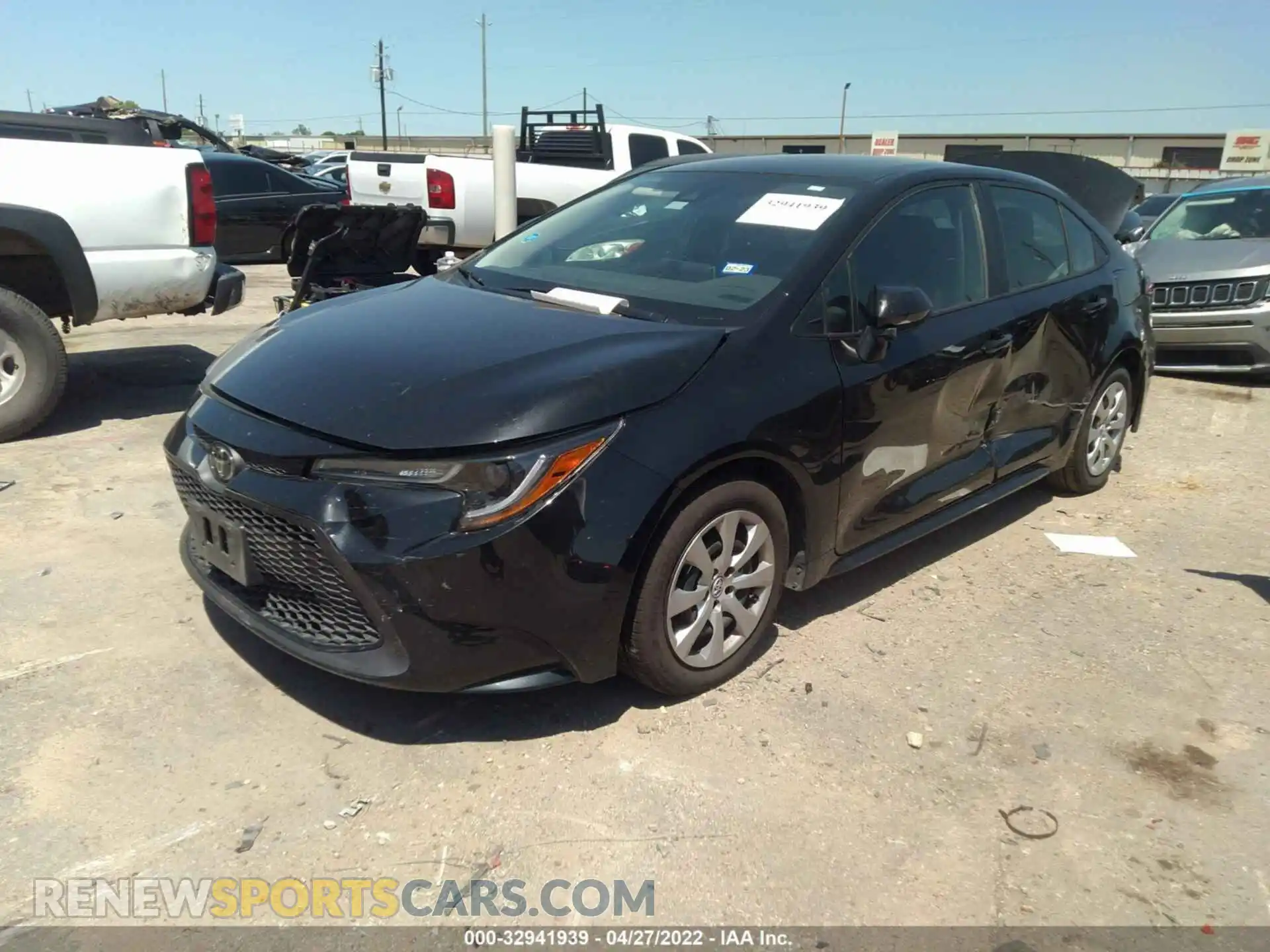 2 Photograph of a damaged car 5YFEPRAE3LP120398 TOYOTA COROLLA 2020