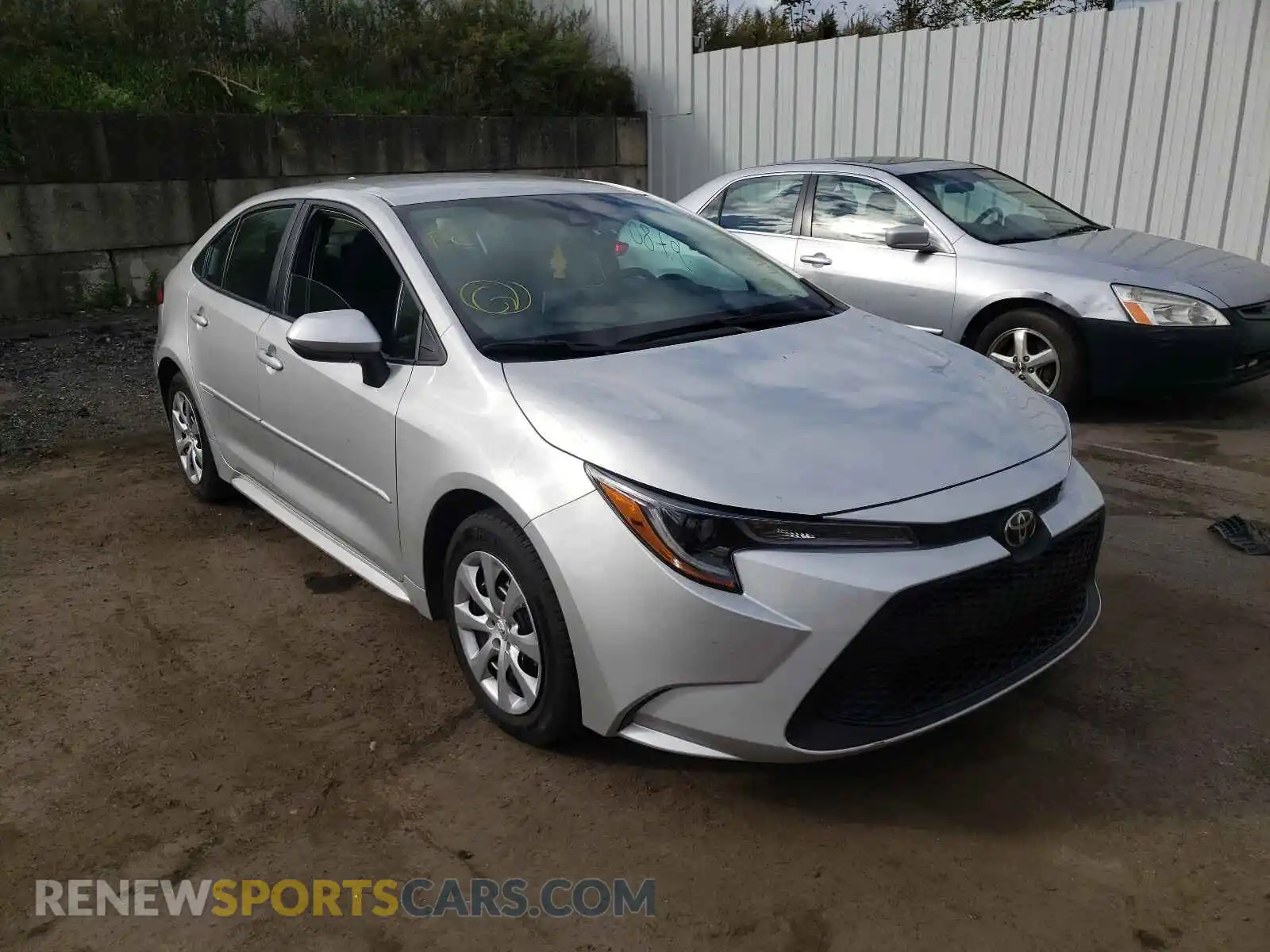 1 Photograph of a damaged car 5YFEPRAE3LP144622 TOYOTA COROLLA 2020