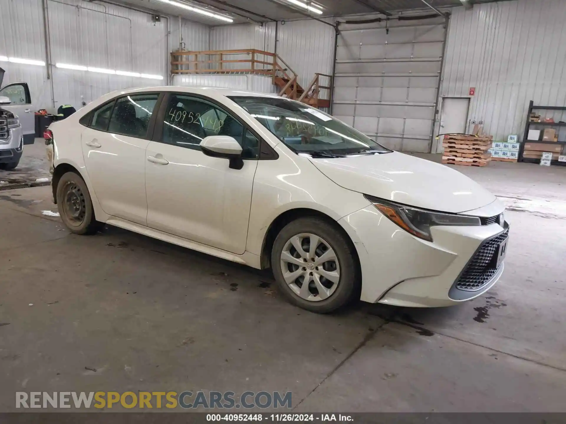 1 Photograph of a damaged car 5YFEPRAE4LP002702 TOYOTA COROLLA 2020