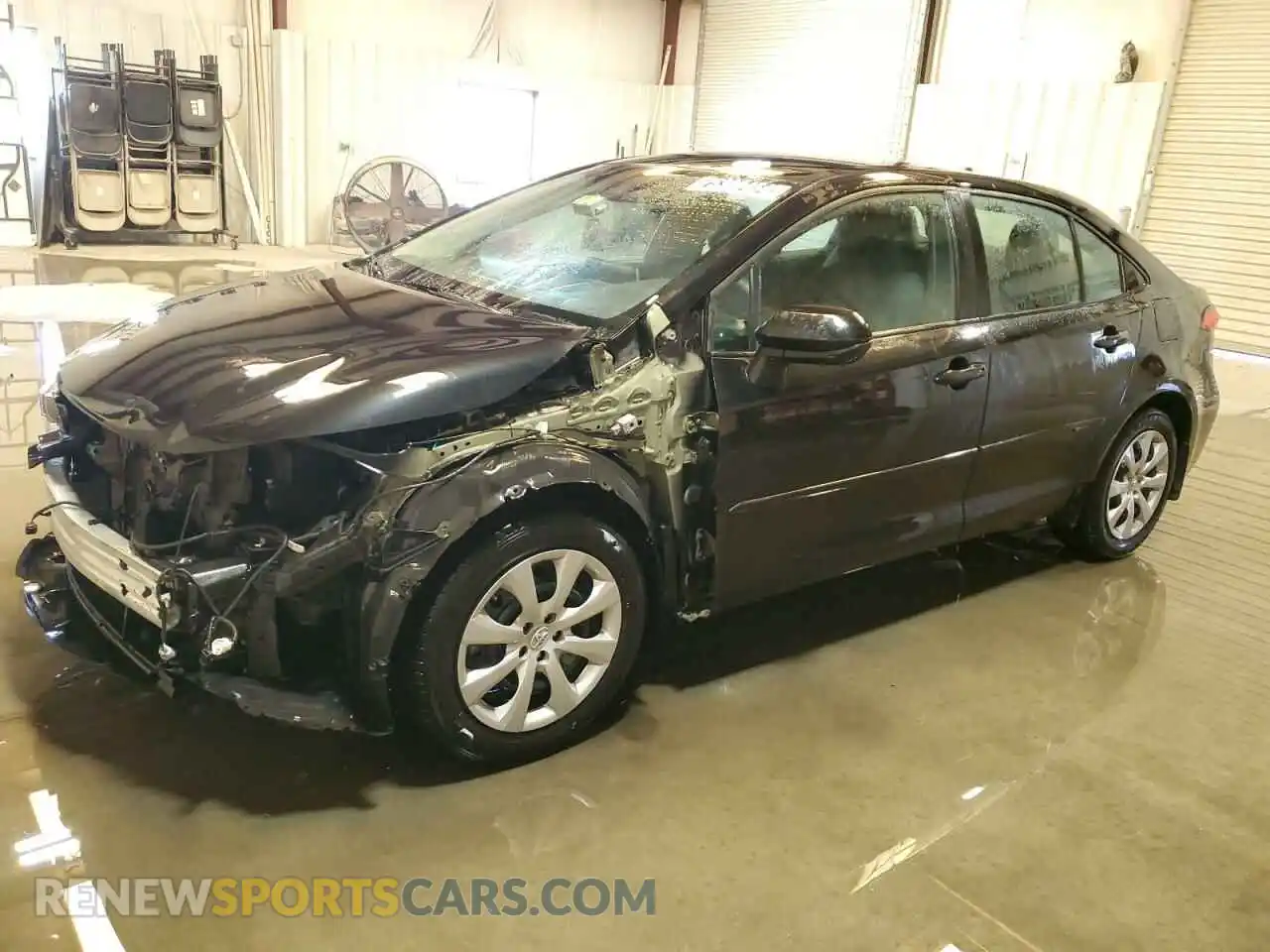 1 Photograph of a damaged car 5YFEPRAE4LP009889 TOYOTA COROLLA 2020
