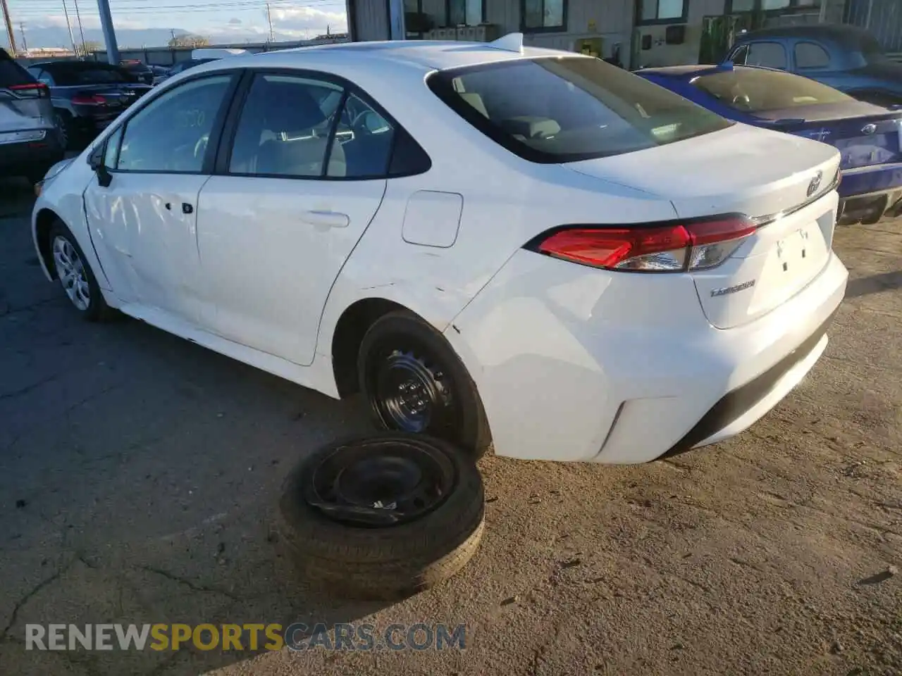 3 Photograph of a damaged car 5YFEPRAE4LP021492 TOYOTA COROLLA 2020