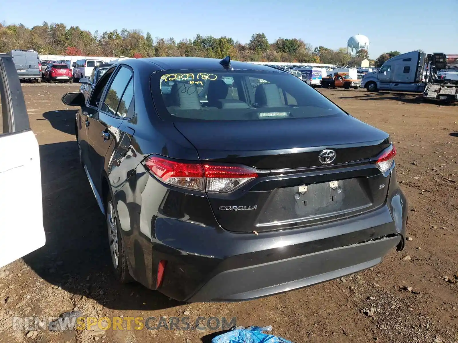 3 Photograph of a damaged car 5YFEPRAE4LP023100 TOYOTA COROLLA 2020