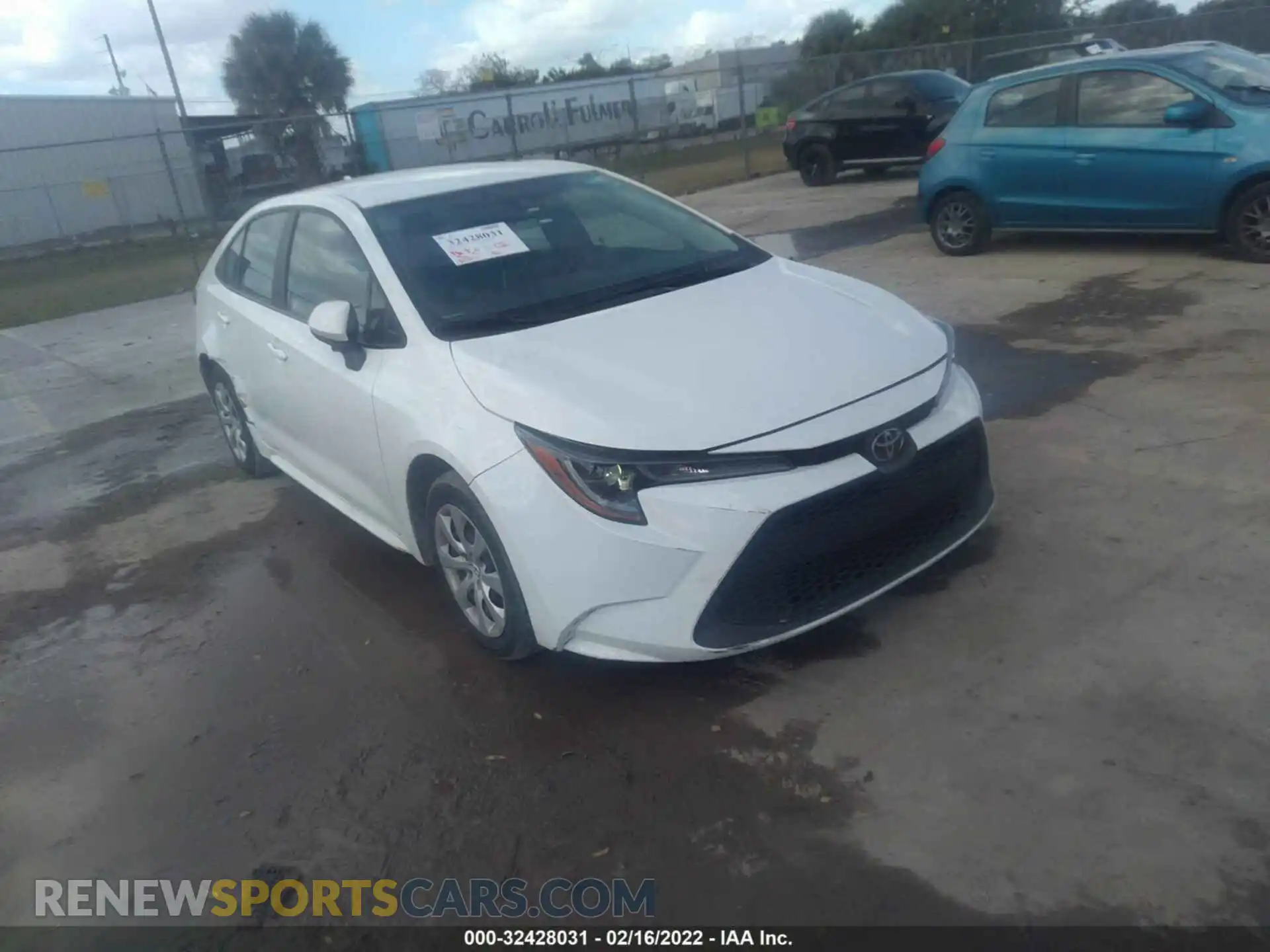 1 Photograph of a damaged car 5YFEPRAE4LP027129 TOYOTA COROLLA 2020