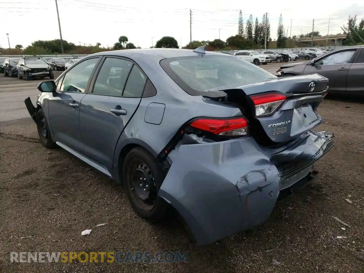 3 Photograph of a damaged car 5YFEPRAE4LP039703 TOYOTA COROLLA 2020