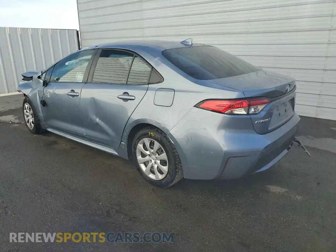 2 fotografías del automóvil dañado 5YFEPRAE4LP043069 TOYOTA COROLLA 2020