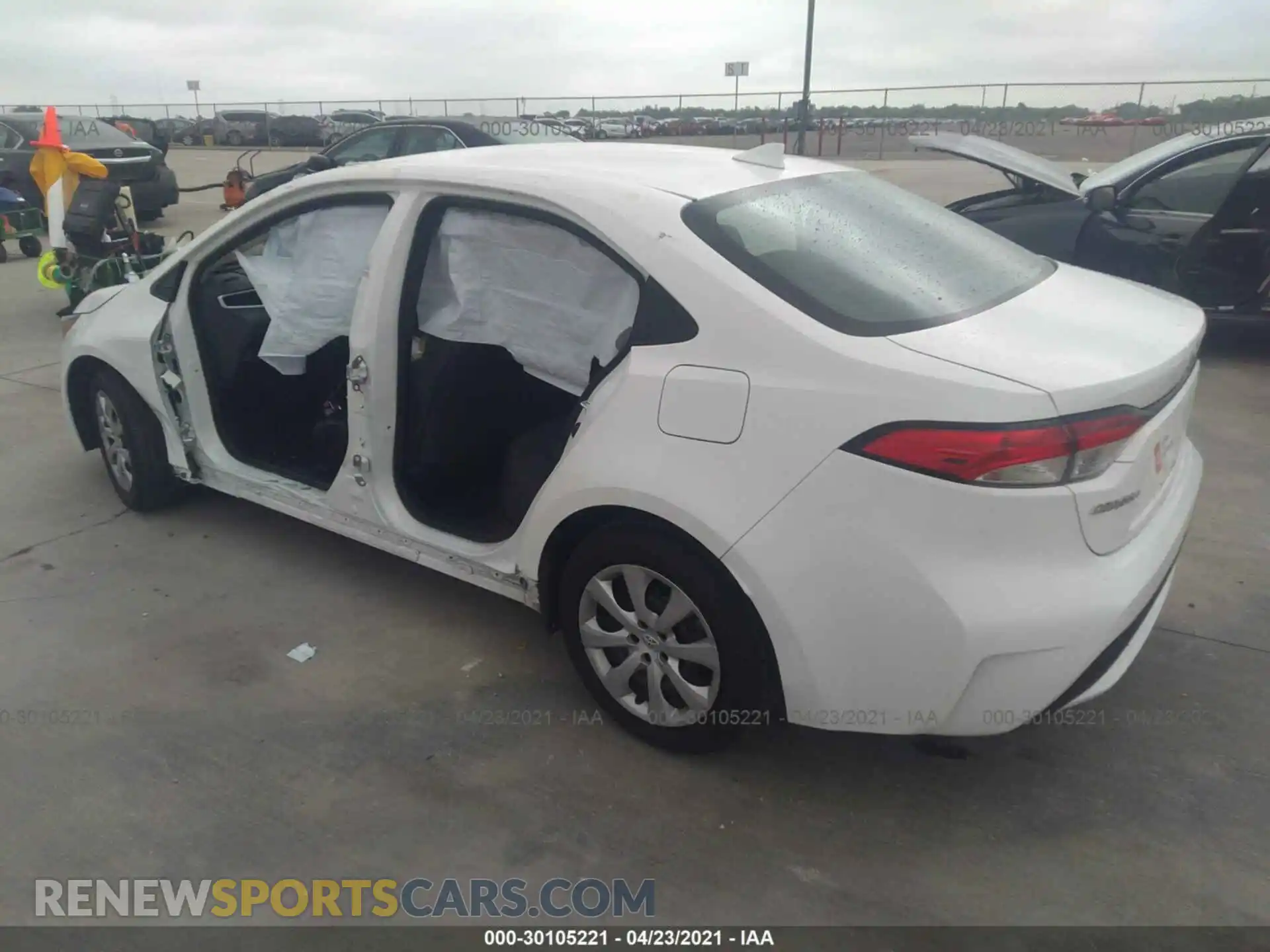 3 Photograph of a damaged car 5YFEPRAE4LP048076 TOYOTA COROLLA 2020