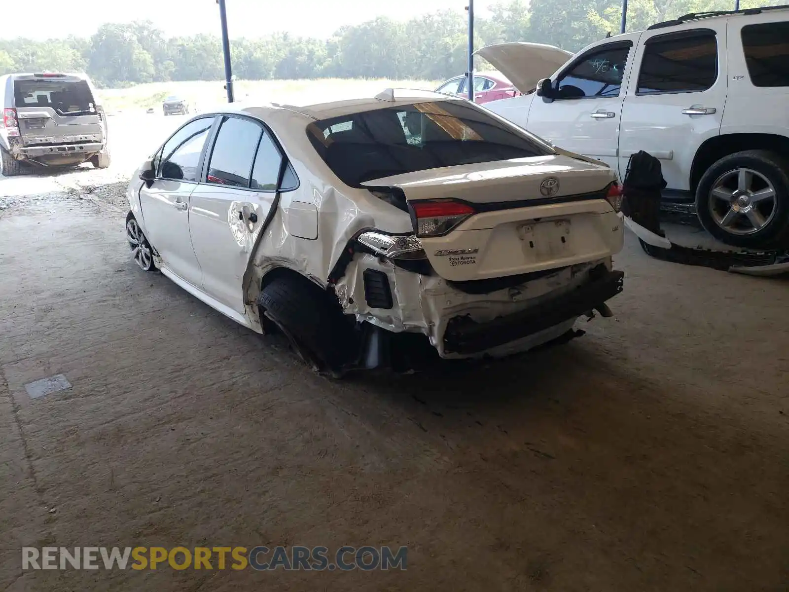 3 Photograph of a damaged car 5YFEPRAE4LP080008 TOYOTA COROLLA 2020