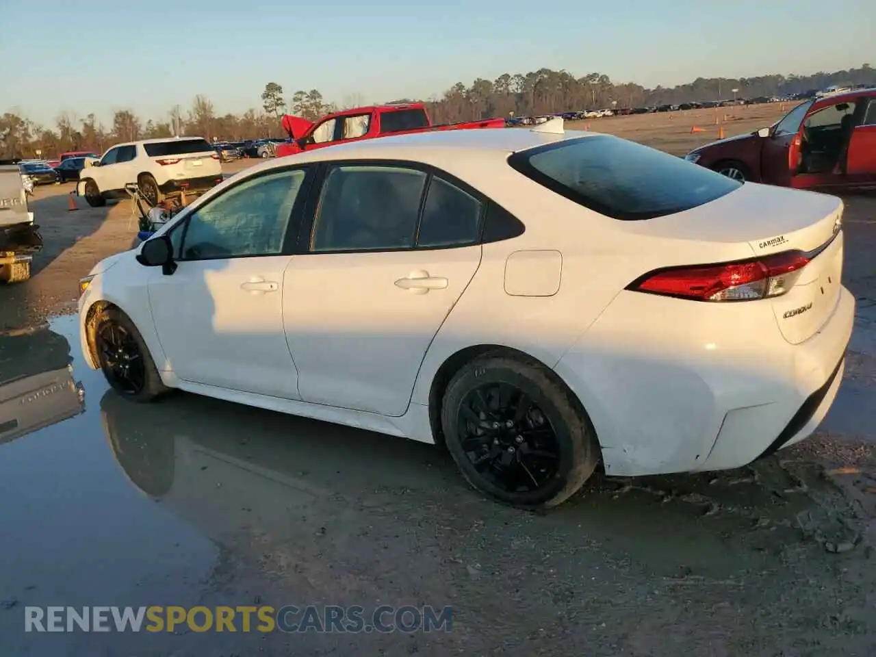 2 Photograph of a damaged car 5YFEPRAE4LP080493 TOYOTA COROLLA 2020