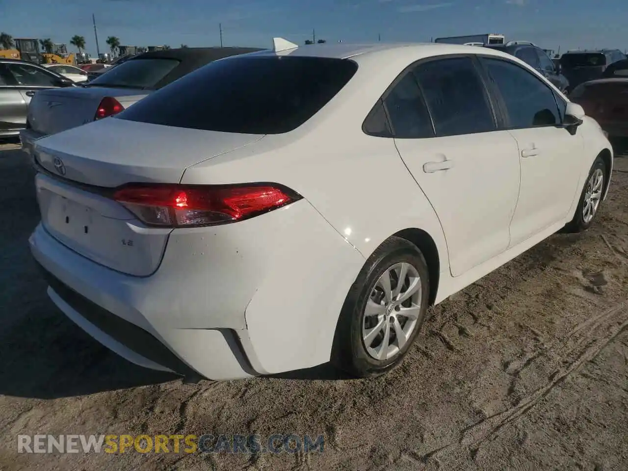 3 Photograph of a damaged car 5YFEPRAE4LP085614 TOYOTA COROLLA 2020