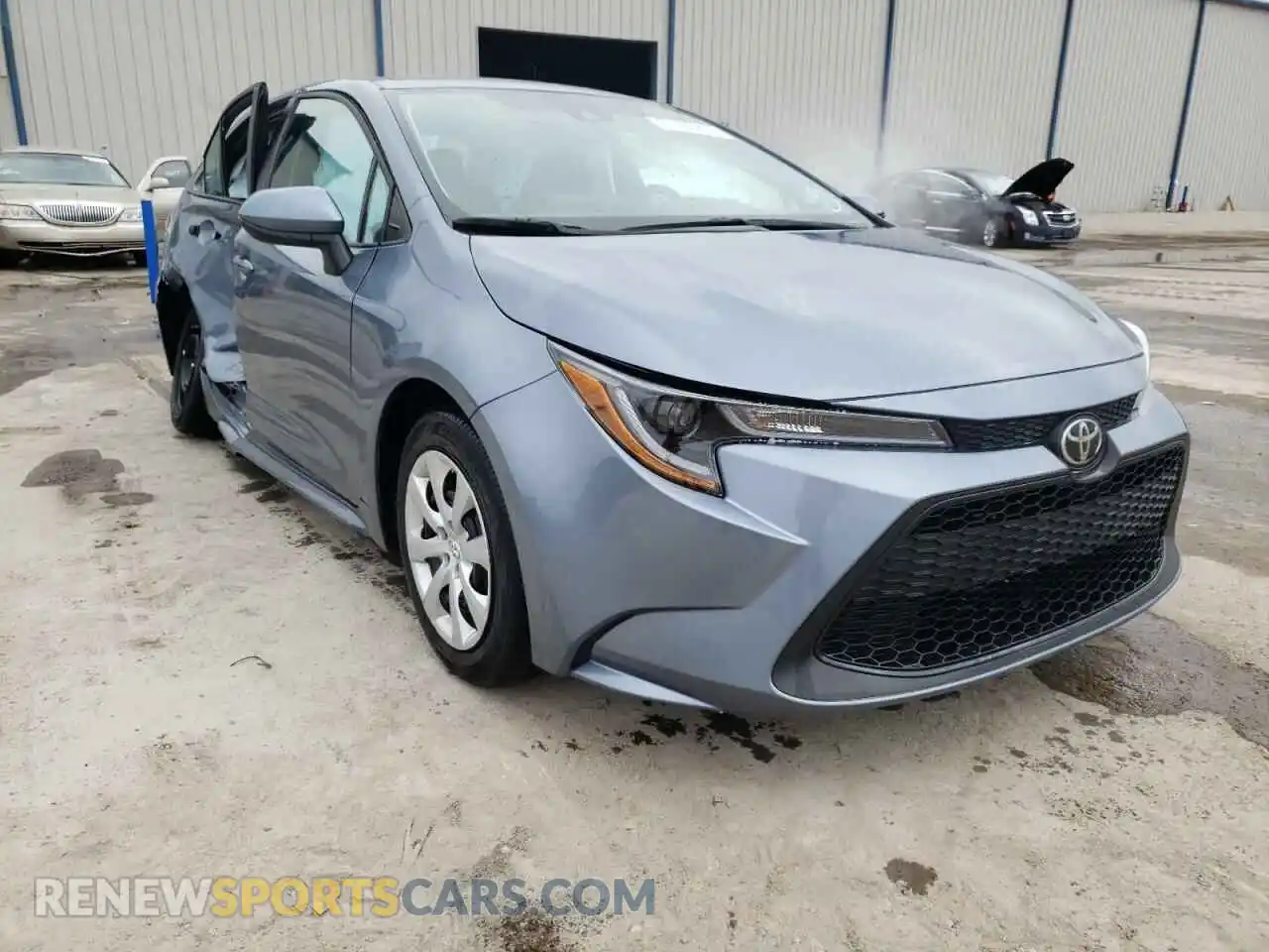 1 Photograph of a damaged car 5YFEPRAE4LP092854 TOYOTA COROLLA 2020