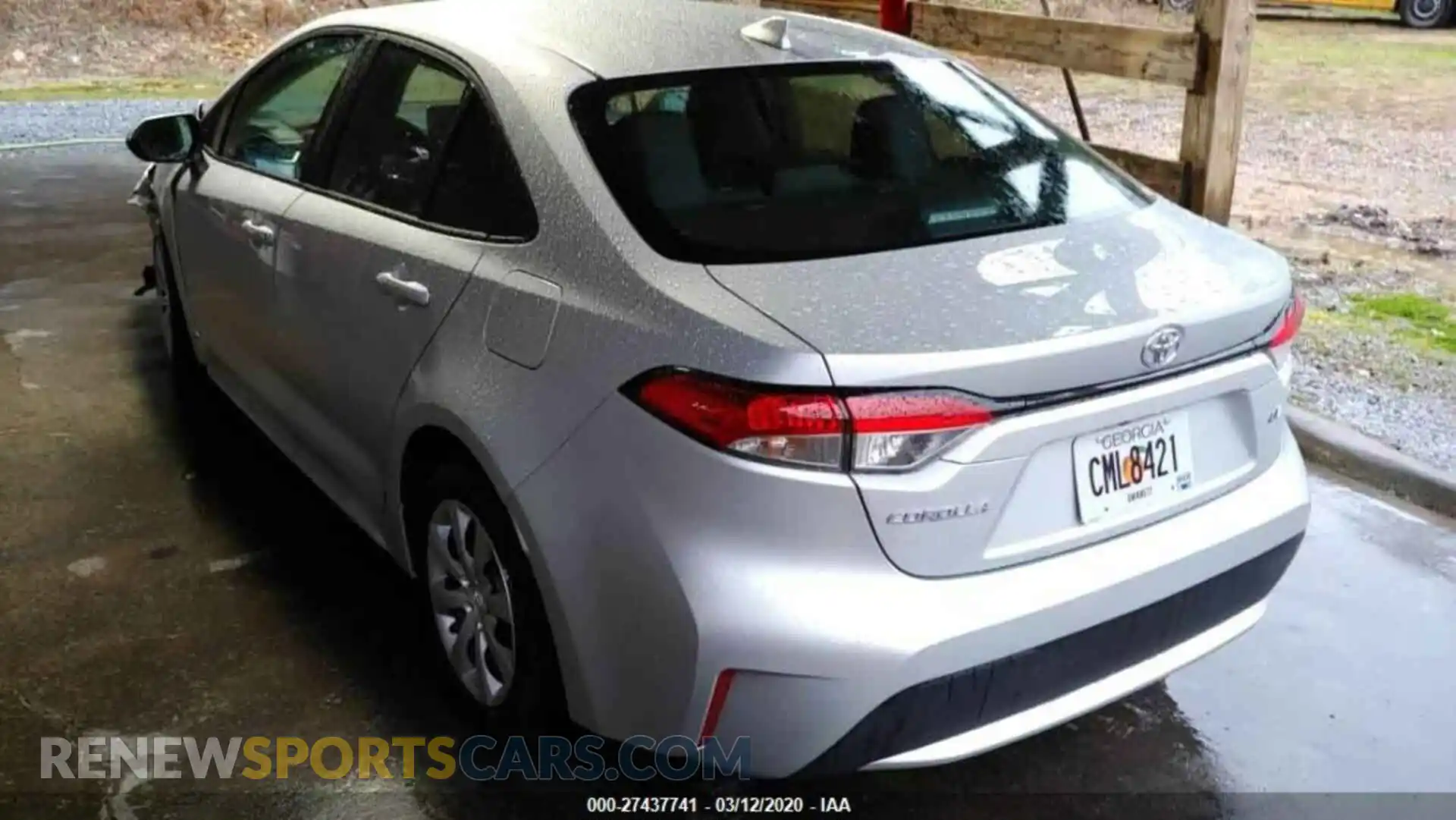 3 Photograph of a damaged car 5YFEPRAE4LP098640 TOYOTA COROLLA 2020