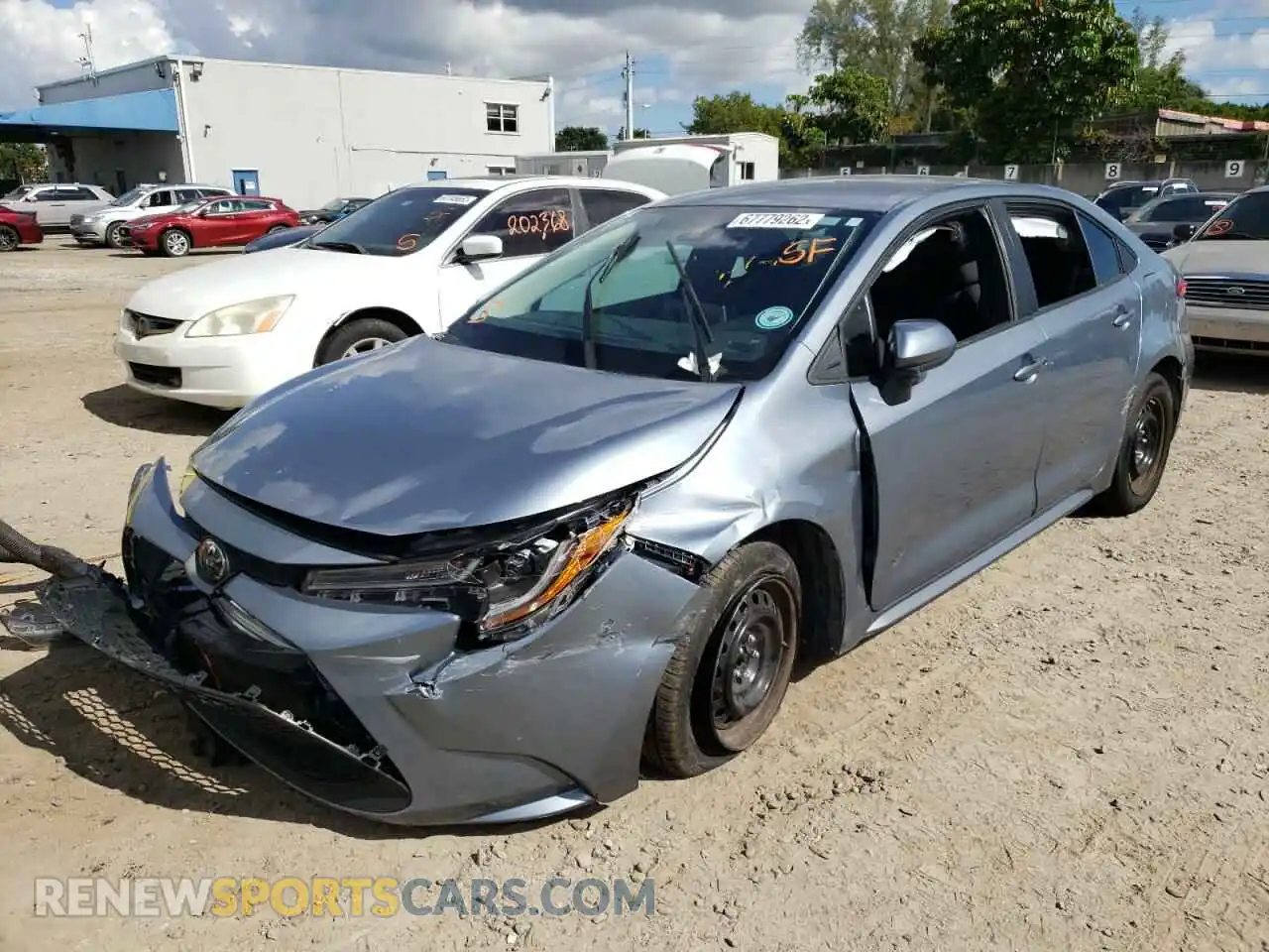 1 Photograph of a damaged car 5YFEPRAE4LP099626 TOYOTA COROLLA 2020