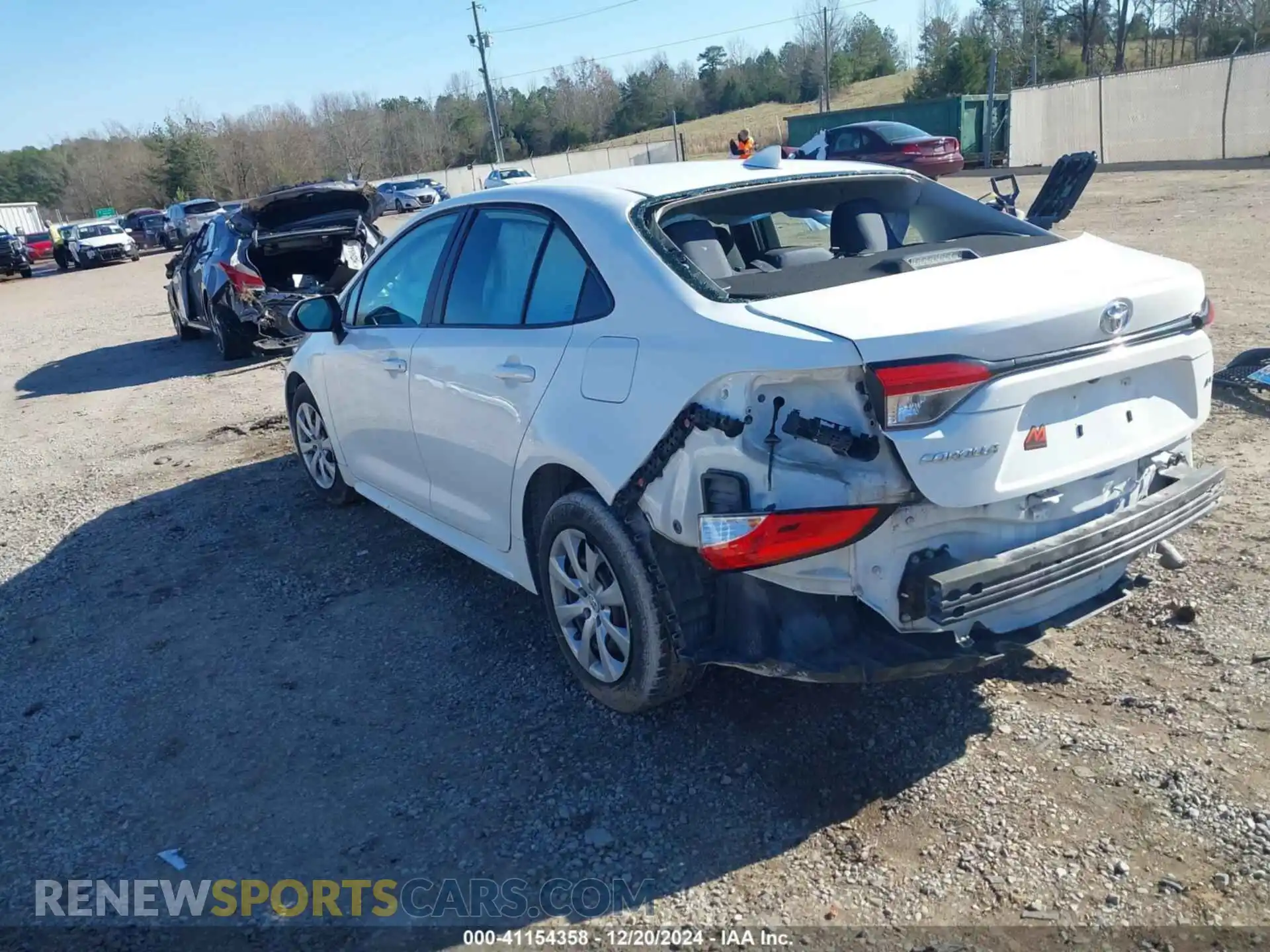 3 Photograph of a damaged car 5YFEPRAE4LP101875 TOYOTA COROLLA 2020