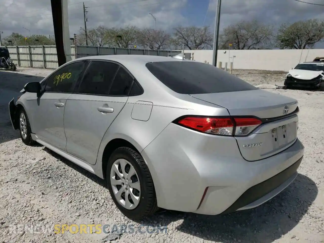 3 Photograph of a damaged car 5YFEPRAE4LP126372 TOYOTA COROLLA 2020