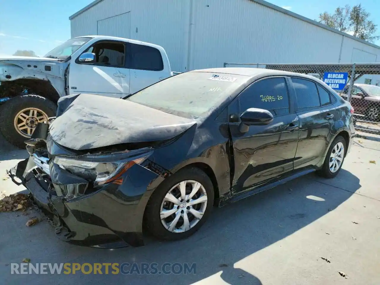 2 Фотография поврежденного автомобиля 5YFEPRAE4LP136934 TOYOTA COROLLA 2020