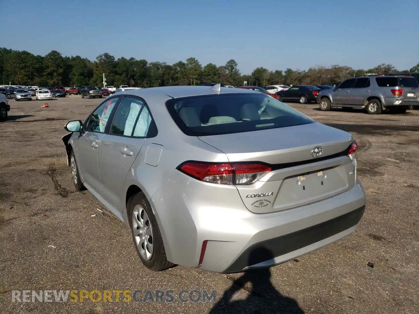 3 Photograph of a damaged car 5YFEPRAE5LP036583 TOYOTA COROLLA 2020