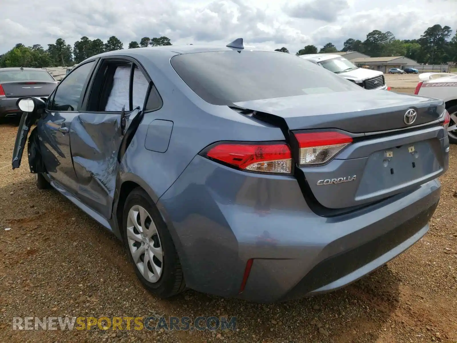 3 Photograph of a damaged car 5YFEPRAE5LP042755 TOYOTA COROLLA 2020