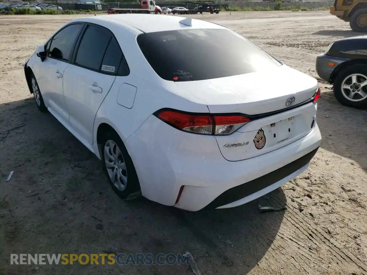 3 Photograph of a damaged car 5YFEPRAE5LP051195 TOYOTA COROLLA 2020