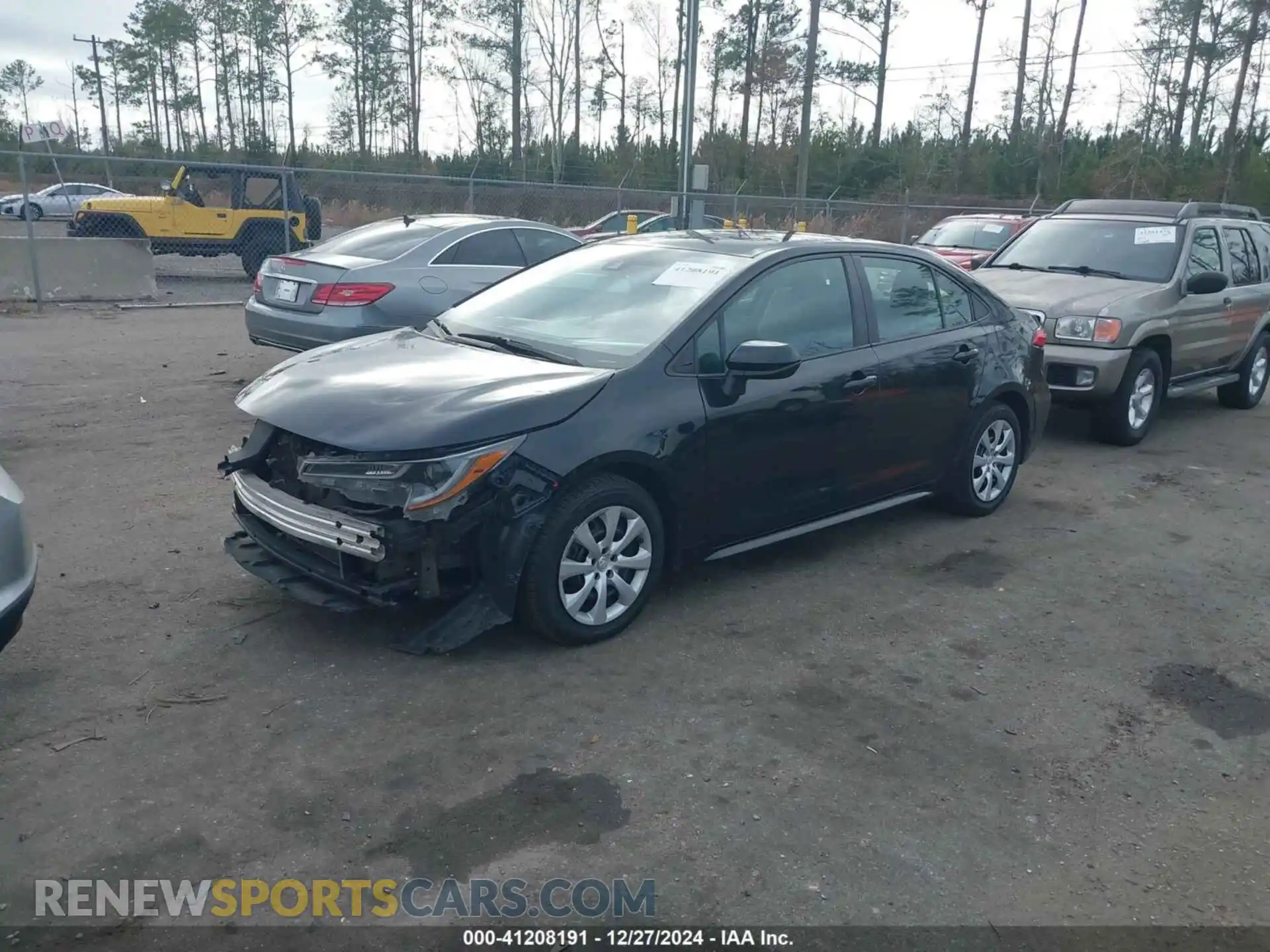 2 Photograph of a damaged car 5YFEPRAE5LP063895 TOYOTA COROLLA 2020