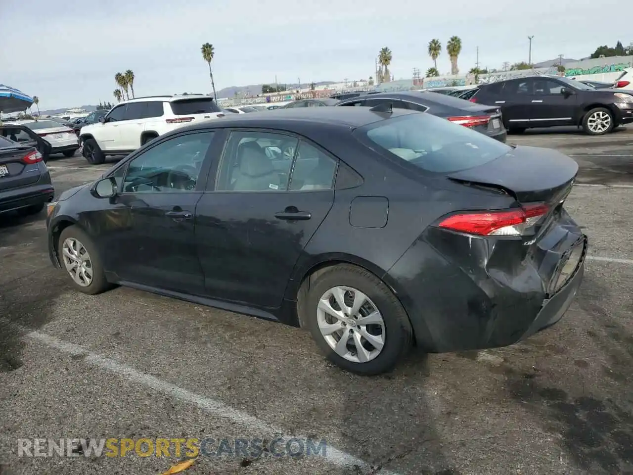 2 Photograph of a damaged car 5YFEPRAE5LP065176 TOYOTA COROLLA 2020