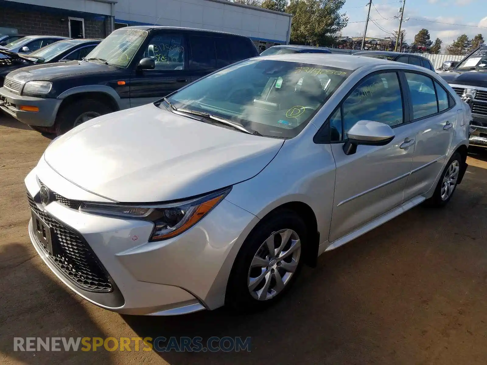 2 Photograph of a damaged car 5YFEPRAE5LP073990 TOYOTA COROLLA 2020