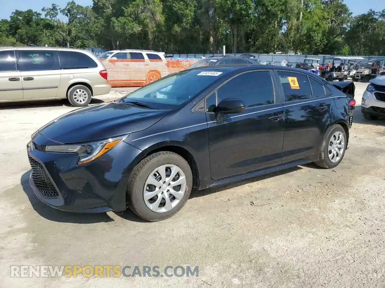1 Photograph of a damaged car 5YFEPRAE5LP076386 TOYOTA COROLLA 2020